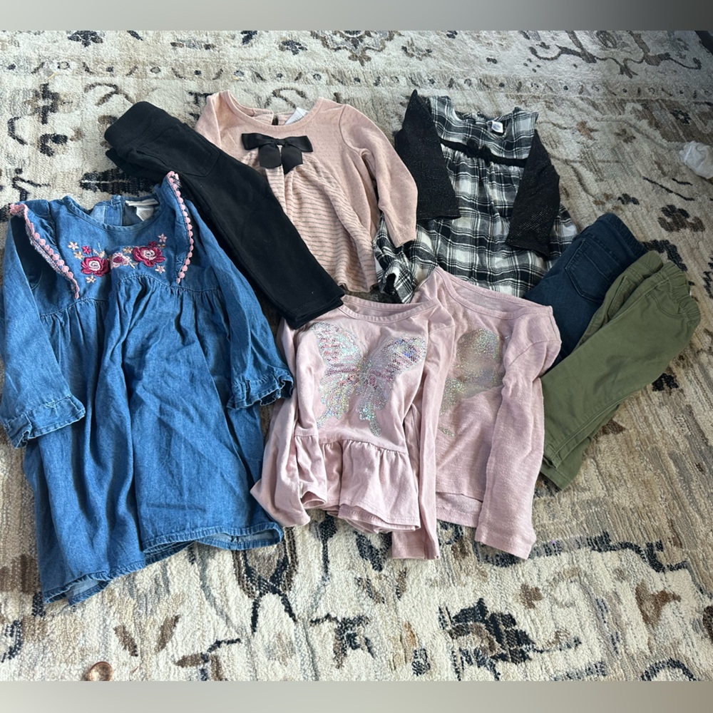 Baby girl’s 18-24 months bundle
